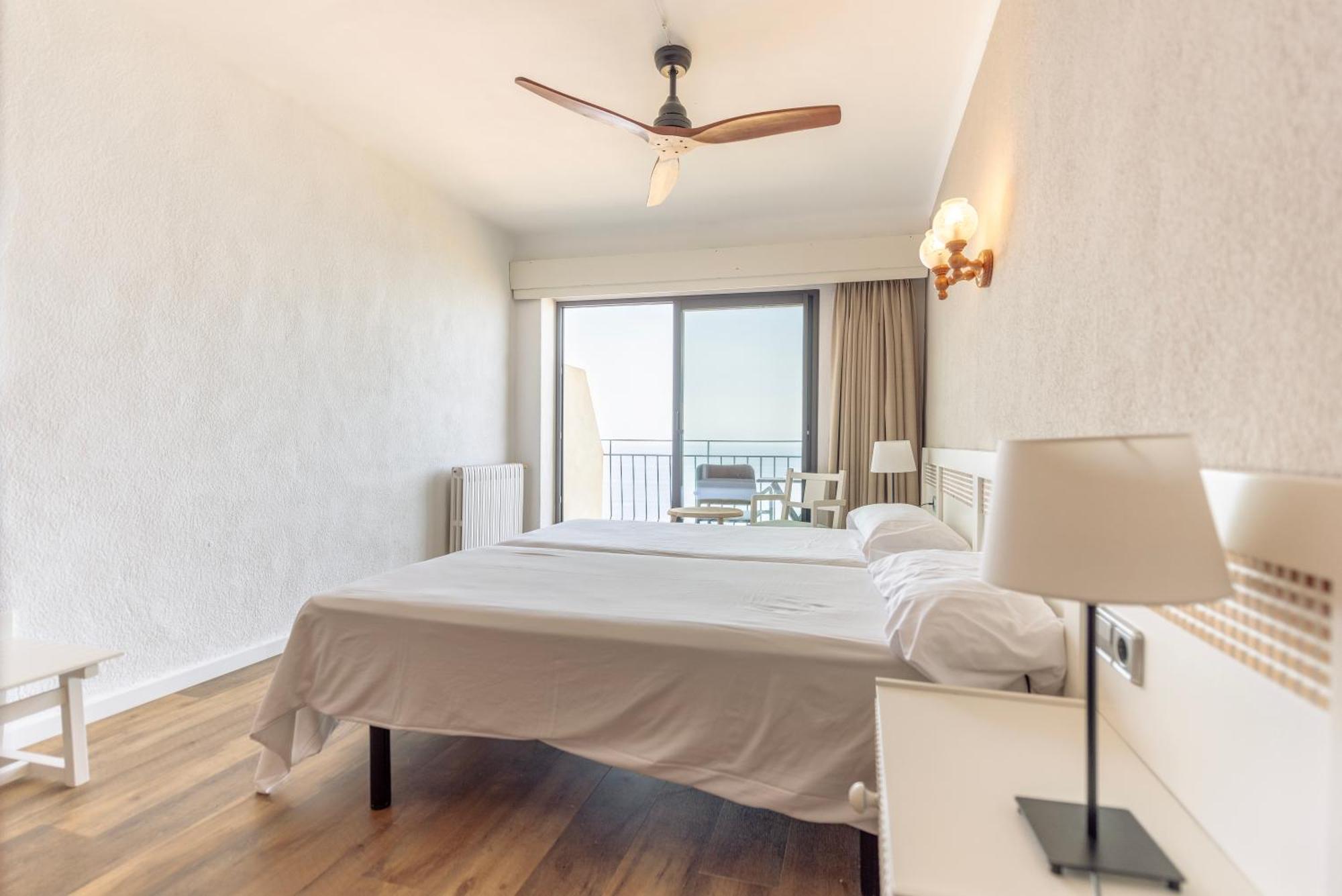 בניאלבופר Hostal Sa Baronia מראה חיצוני תמונה