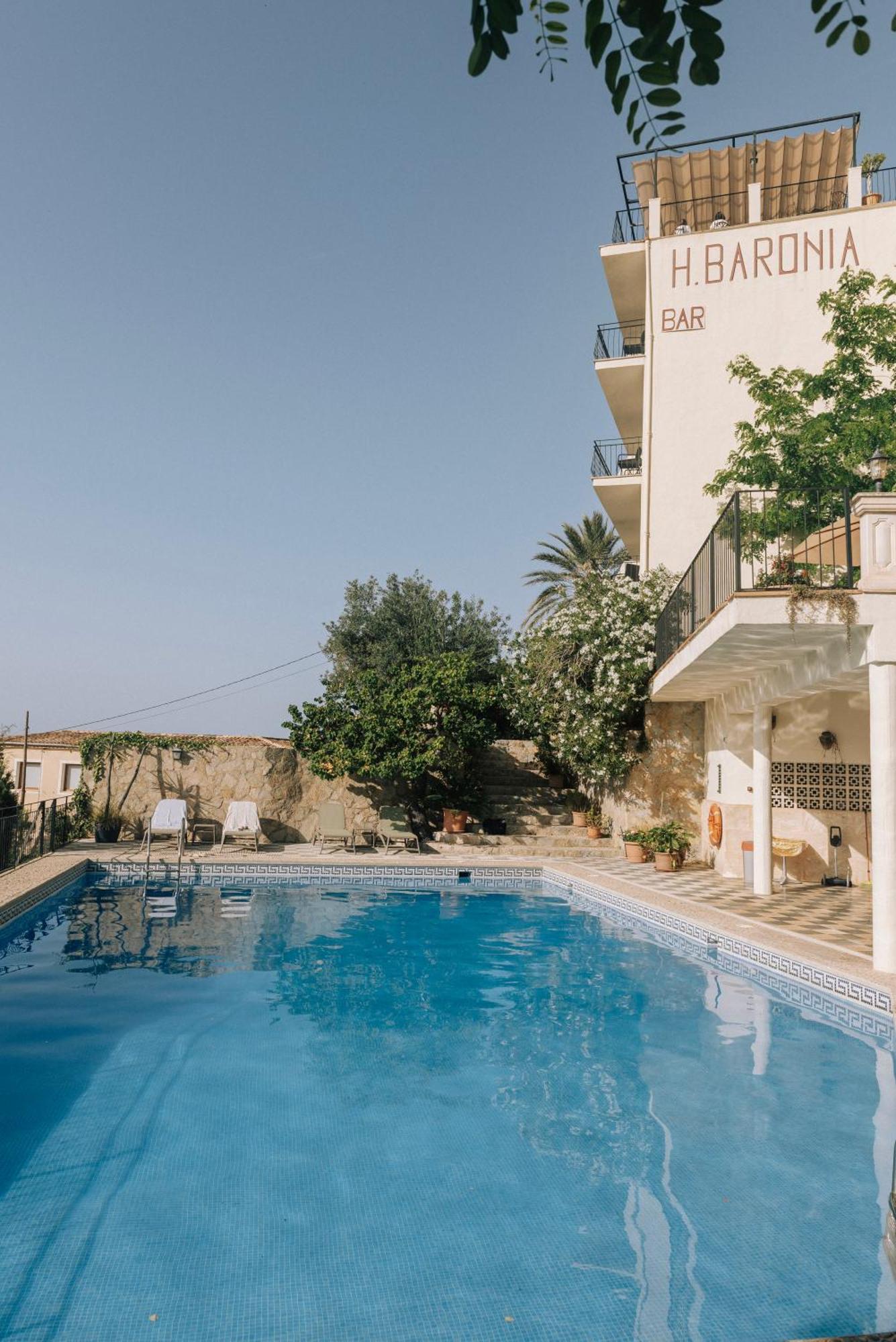 בניאלבופר Hostal Sa Baronia מראה חיצוני תמונה